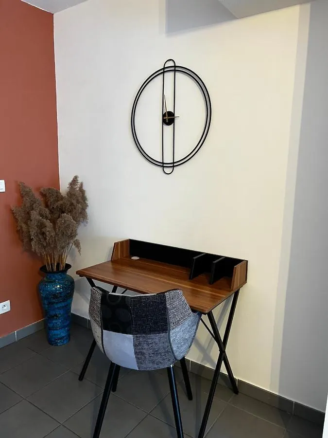 Apartment Snug & Cosy Proche Gare Partdieu, Acces Facile Aeroport Et Eurexpo Villeurbanne